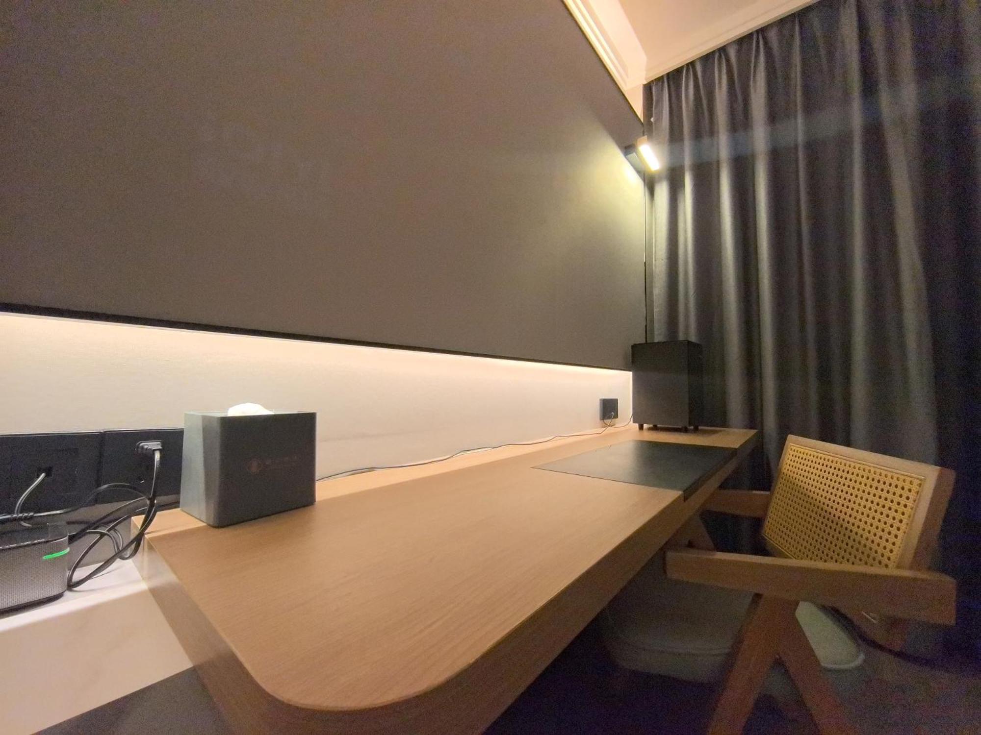 Luyue Hotel Movie Hotel Huaqiangbei Convention And Exhibition Center Branch Шэньчжэнь Экстерьер фото