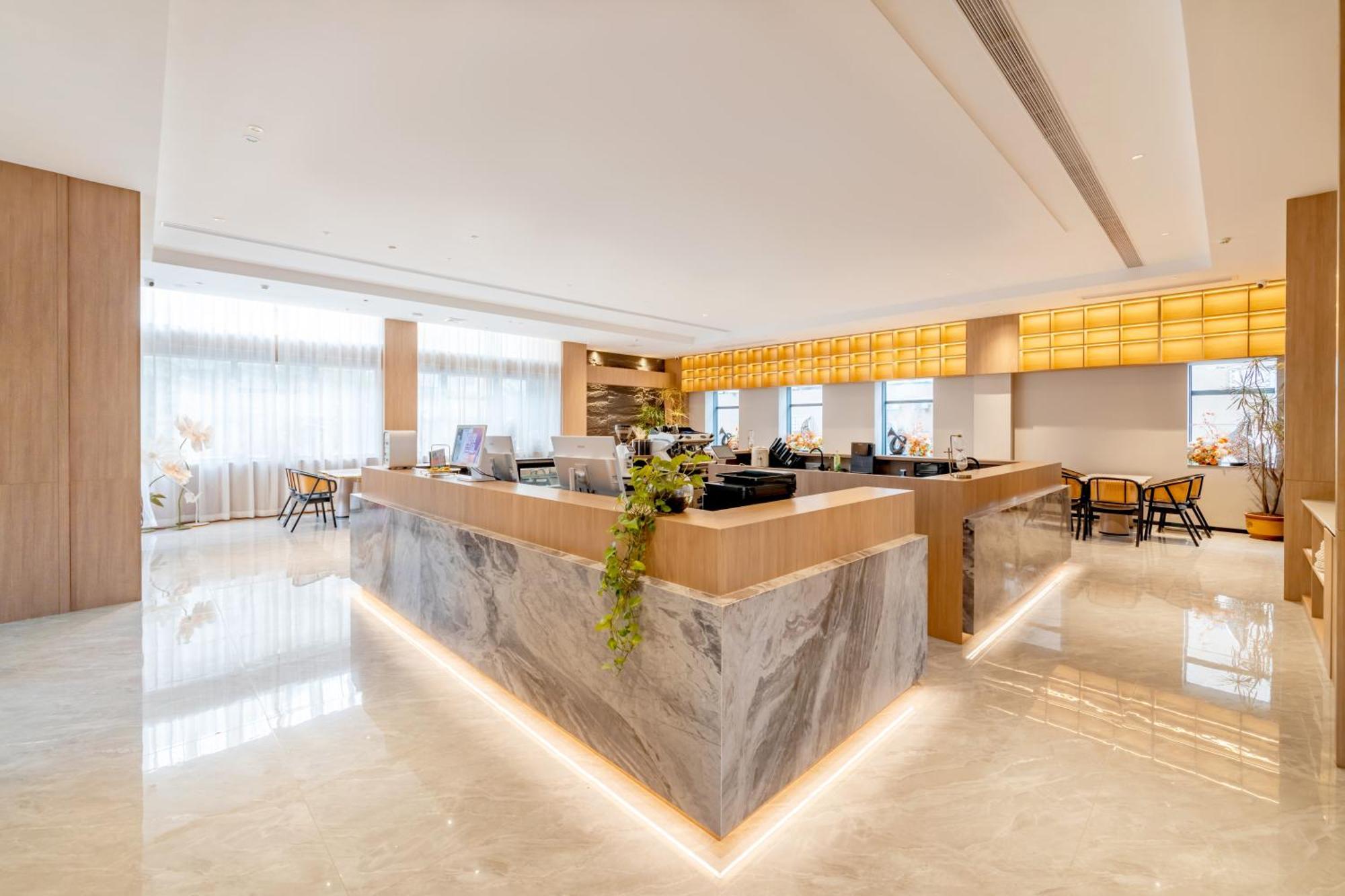 Luyue Hotel Movie Hotel Huaqiangbei Convention And Exhibition Center Branch Шэньчжэнь Экстерьер фото