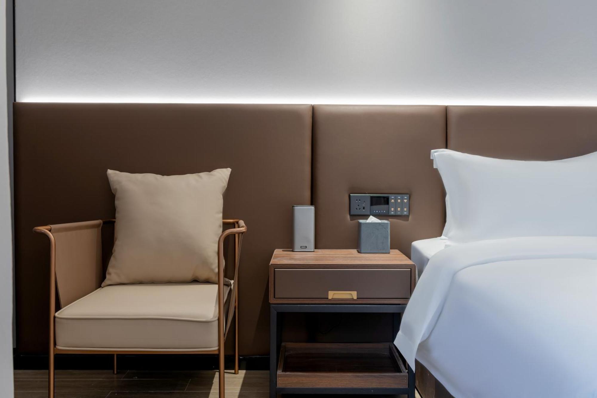 Luyue Hotel Movie Hotel Huaqiangbei Convention And Exhibition Center Branch Шэньчжэнь Экстерьер фото