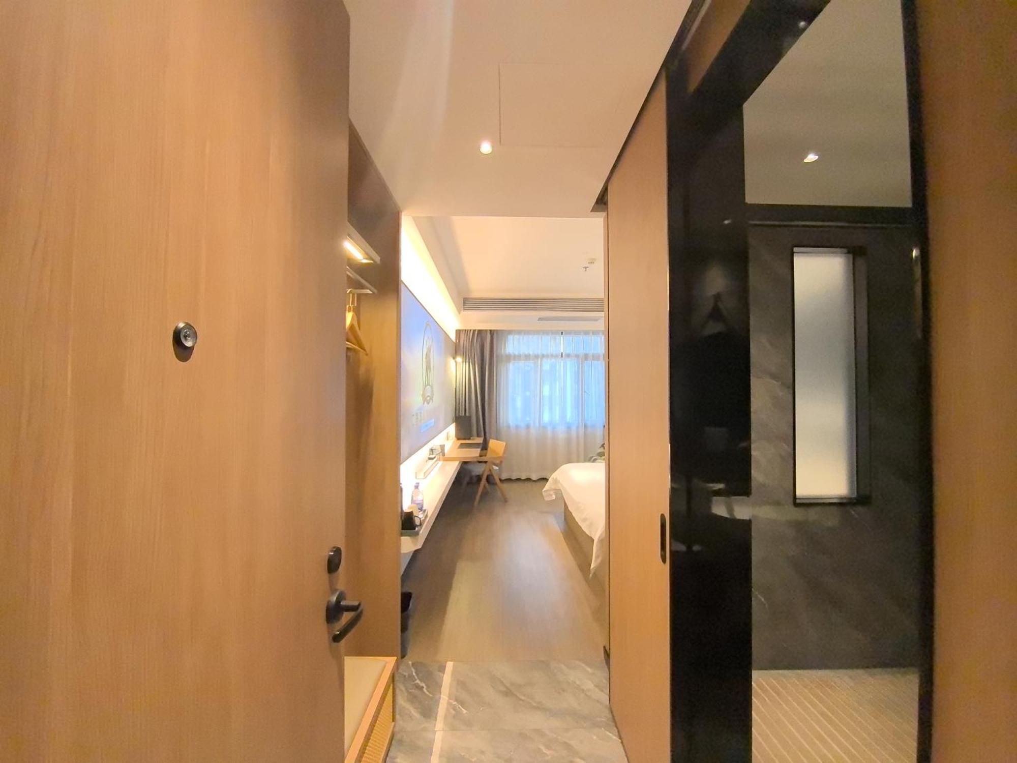 Luyue Hotel Movie Hotel Huaqiangbei Convention And Exhibition Center Branch Шэньчжэнь Экстерьер фото