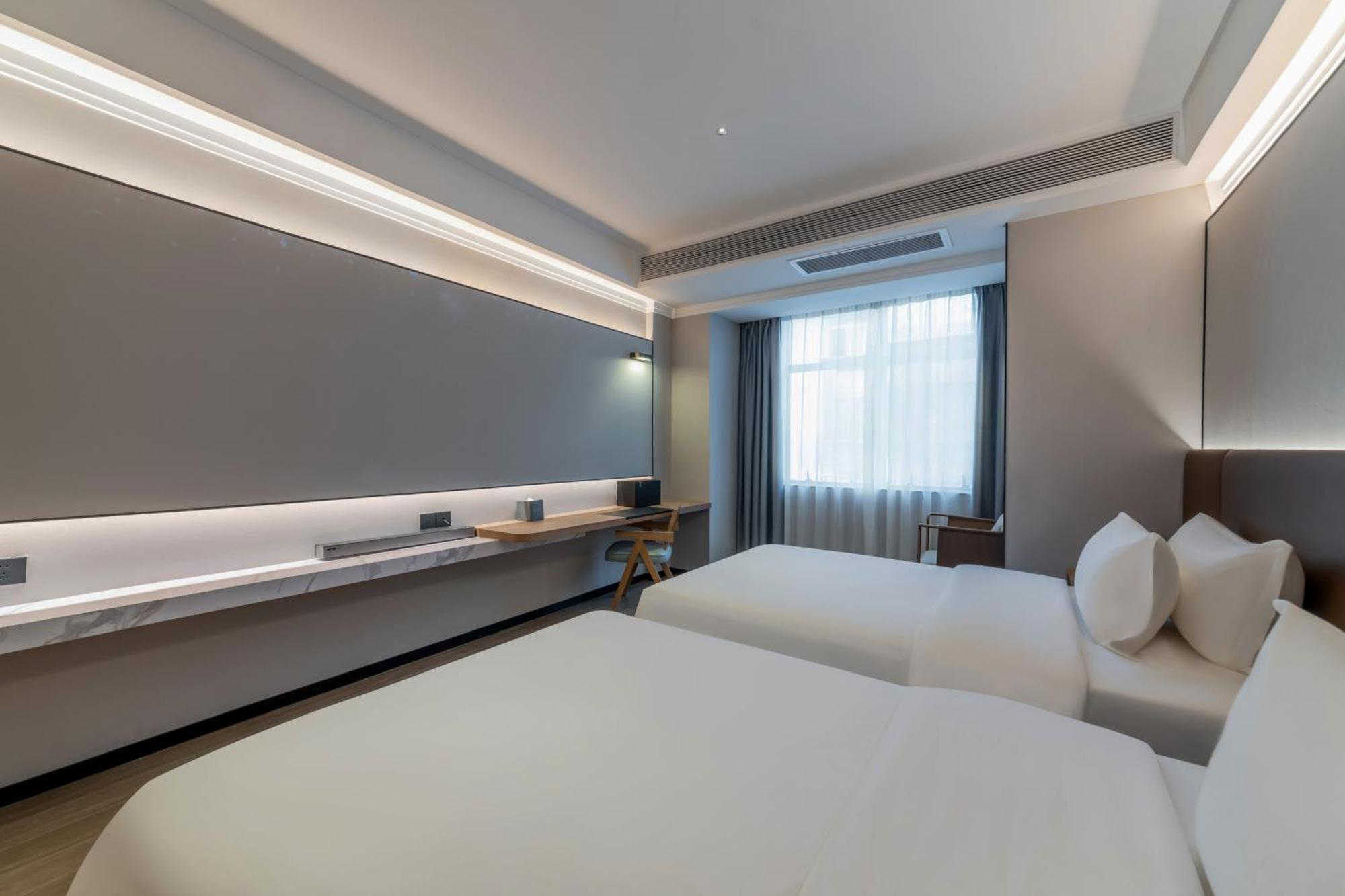 Luyue Hotel Movie Hotel Huaqiangbei Convention And Exhibition Center Branch Шэньчжэнь Экстерьер фото