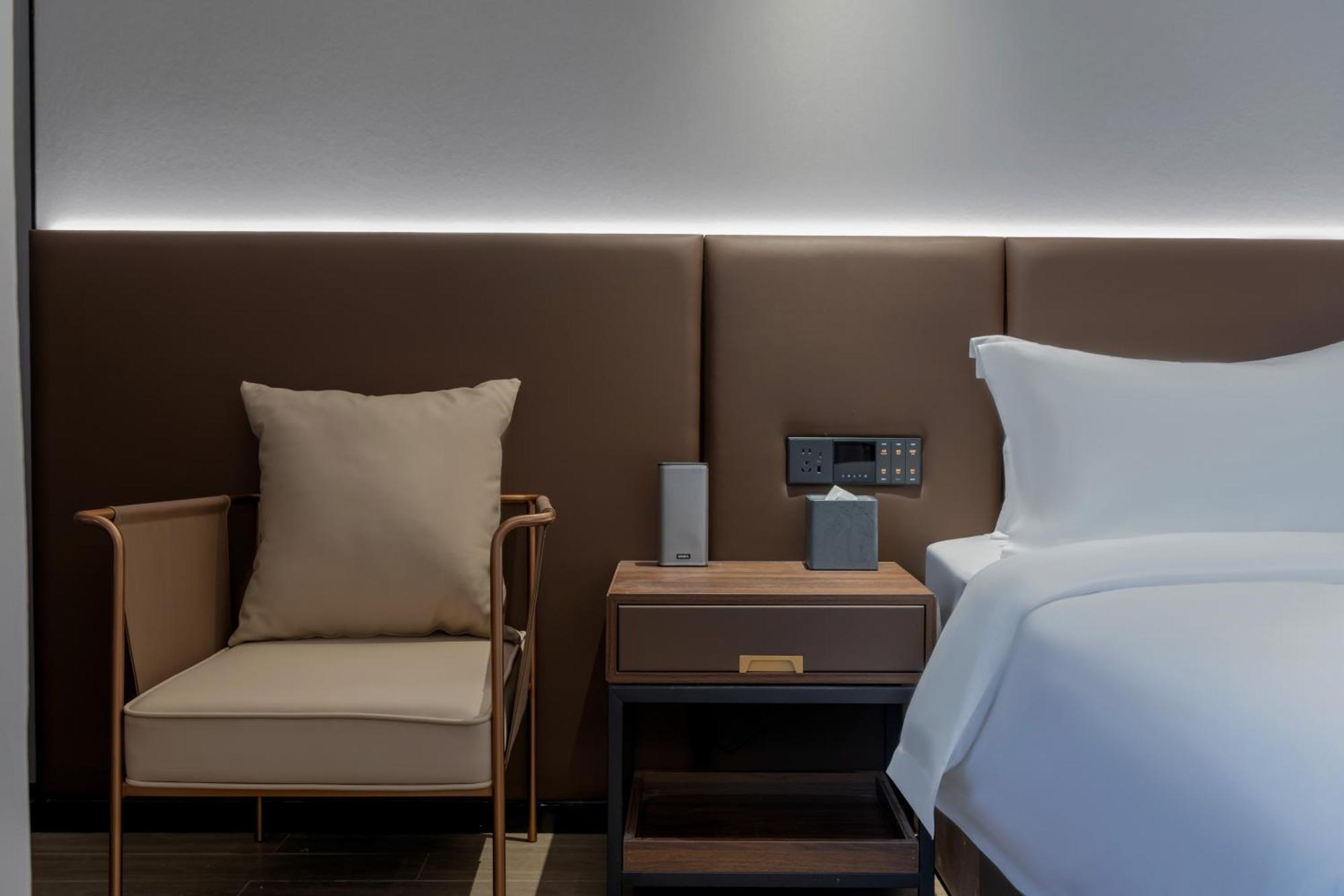 Luyue Hotel Movie Hotel Huaqiangbei Convention And Exhibition Center Branch Шэньчжэнь Экстерьер фото